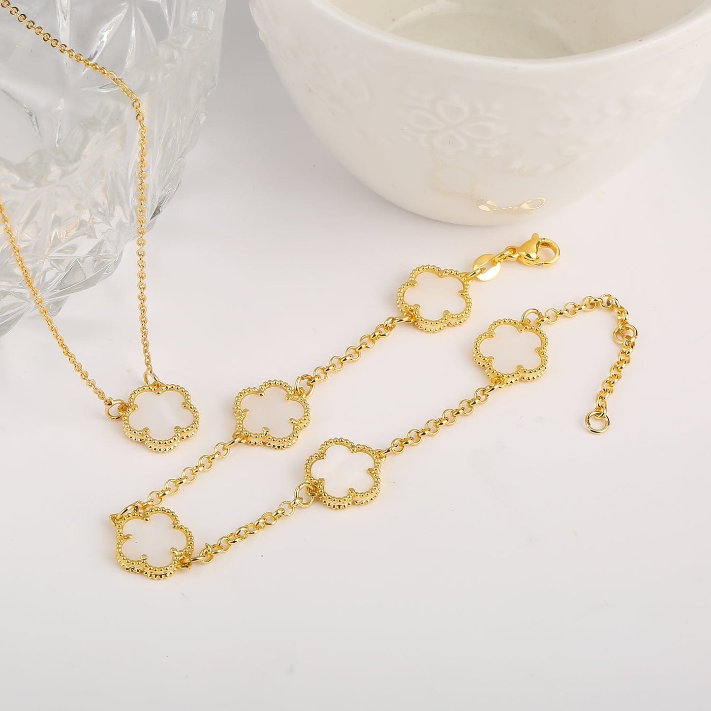 Four Leaf Clover Bracelet - WanderLightful