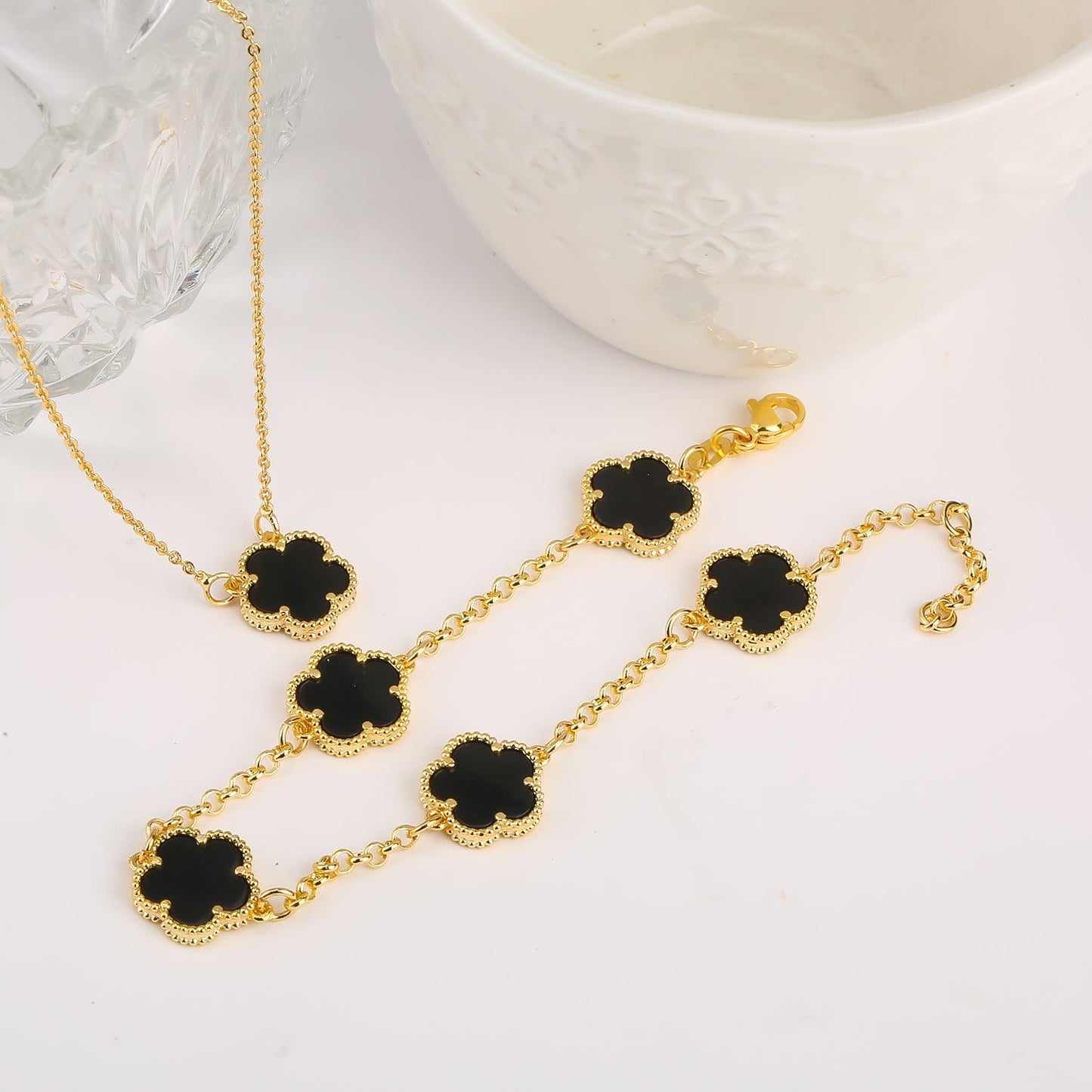 Four Leaf Clover Bracelet - WanderLightful